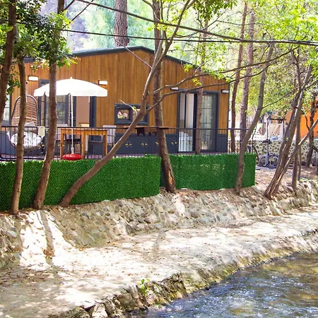 Suna Village & Szálloda 3*