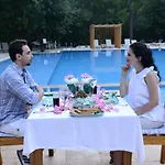 Suna Village & 3*