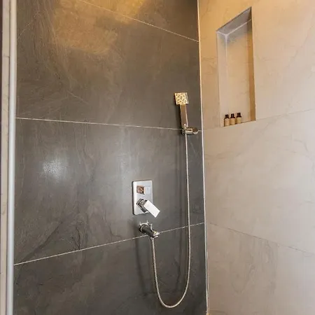 Hotel Suna Village & 3*