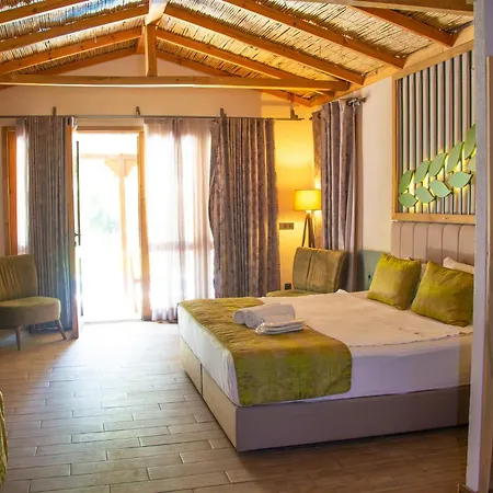 Suna Village & Hotel 3*