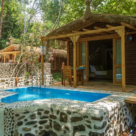 Hotel Suna Village &