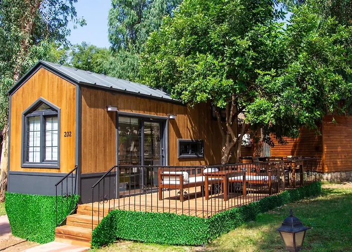 Hotel Suna Village &