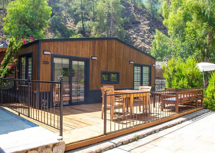 Отель Suna Village &