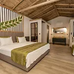 Suna Village & Hotel